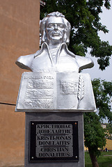 Image showing Monument of poet