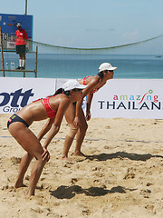 Image showing Chinese players compete in the quarter finals of the Swatch-FIVB