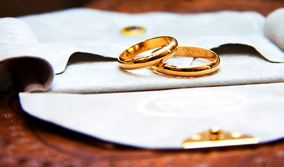 Image showing Gold wedding rings