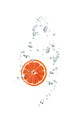 Image showing slice of grapefruit in water