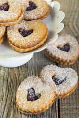 Image showing Cookies with hazelnuts and cinnamon.