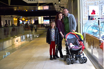 Image showing family in shopping mall