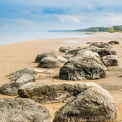 Image showing Stony on coast of Baltic sea early in the morning