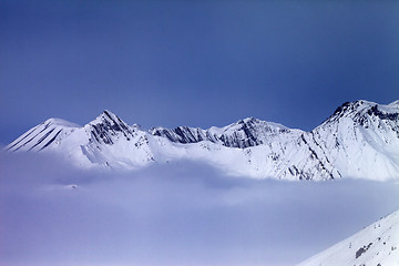 Image showing Ski slope in fog