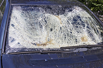 Image showing Broken windscreen