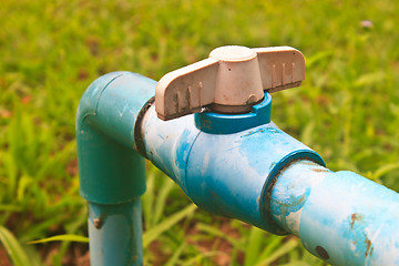 Image showing old and rusty faucet 