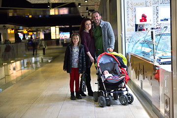 Image showing family in shopping mall