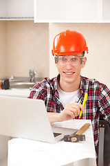 Image showing worker learns online