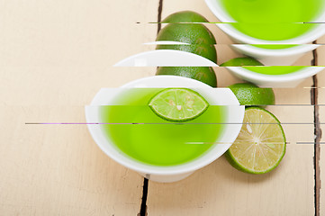 Image showing green lime lemonade 