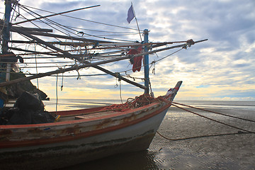 Image showing Fishing boat on the beach