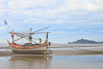 Image showing Fishing boat on the beach