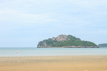 Image showing beautiful beach and tropical sea 