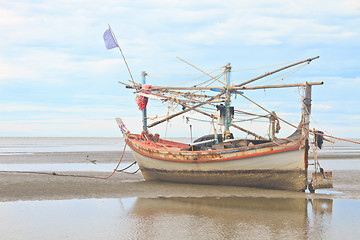 Image showing Fishing boat on the beach