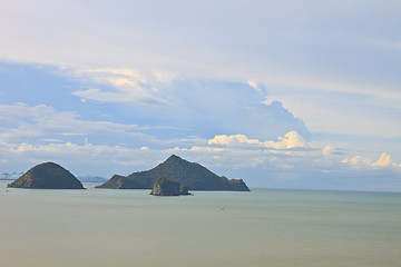 Image showing Beautiful tropical island, beach landscape