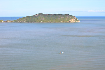 Image showing Beautiful tropical island, beach landscape
