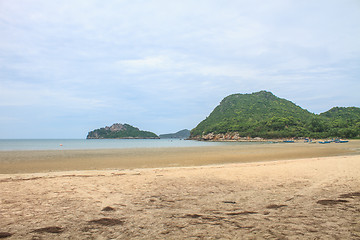 Image showing beautiful beach and tropical sea 