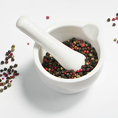 Image showing Peppercorns in a mortar