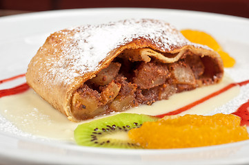 Image showing Apple strudel