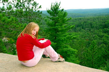 Image showing Girl edge cliff