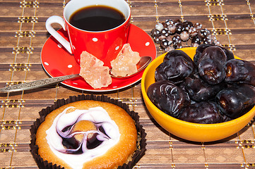 Image showing Coffee dates cake and crystal sugar navat