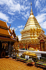 Image showing golden stupa, chiang mai, thailand