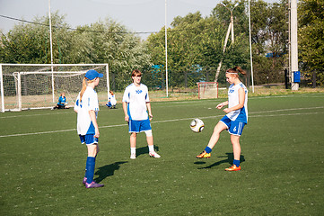 Image showing The girls play soccer