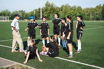 Image showing The girls play soccer