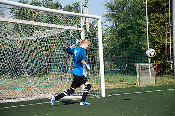 Image showing The girls play soccer