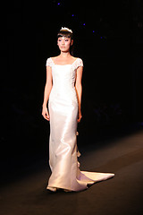 Image showing Wedding dress model walking the catwalk at Seoul Collection (Fas