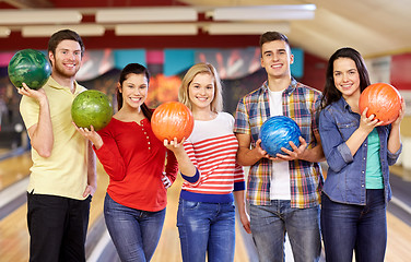 Image showing happy friends in bowling club