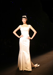 Image showing Wedding dress model walking the catwalk at Seoul Collection (Fas