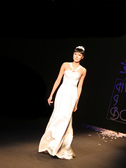 Image showing Wedding dress model walking the catwalk at Seoul Collection (Fas