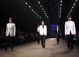 Image showing Male models walking the catwalk at Seoul Collection (Fashion Wee