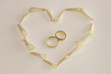 Image showing wedding rings