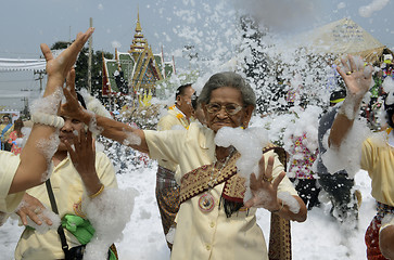 Image showing ASIA THAILAND AYUTTHAYA SONGKRAN FESTIVAL