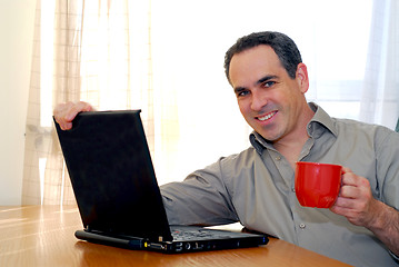 Image showing Man with laptop