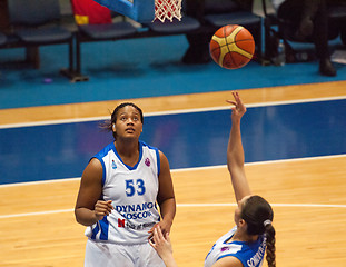 Image showing S. Phillips (53) under the basket