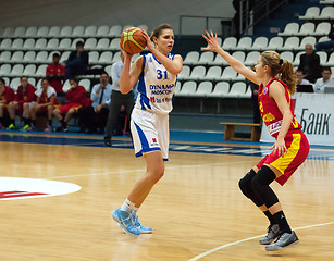 Image showing A. Petrakova (31) versus K. Antic (15)