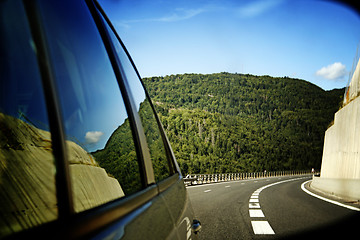 Image showing Car mirror reflection