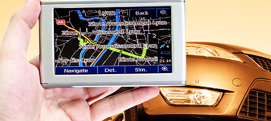 Image showing GPS in a man hand