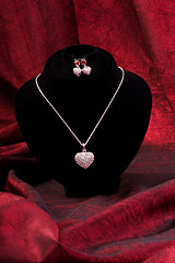 Image showing Chain with diamond heart and earring