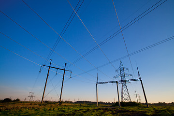 Image showing Crossing wires