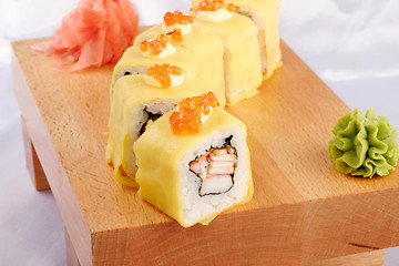 Image showing Sushi hotate Avocado Maki