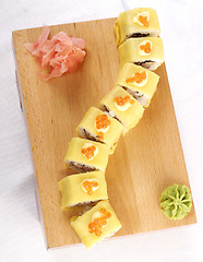 Image showing Sushi hotate Avocado Maki