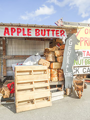 Image showing apple farm store in the mountains