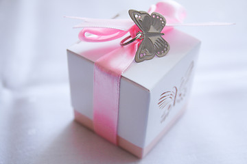 Image showing Pink Present