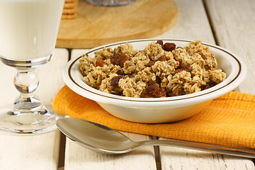 Image showing Healthy crunchy breakfast 