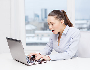 Image showing surprised businesswoman with laptop