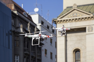 Image showing Two Drone to fly in the city