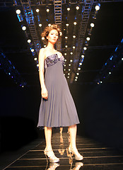 Image showing Model walking the catwalk at Seoul Collection (Fashion Week) 08